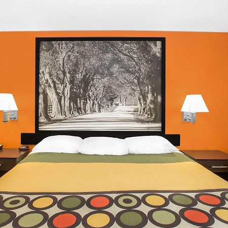 במוטל Super 8 By Wyndham Clive Ia מראה חיצוני תמונה
